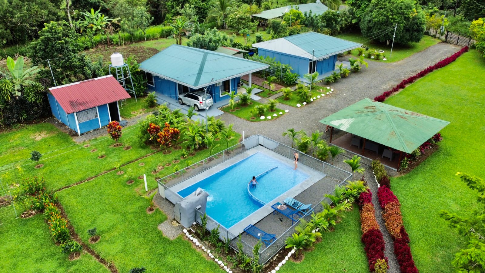 la-fortuna-costa-rica-multi-home-aerial-clouste.jpg